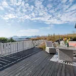 Henningsvaer, Lofoten With Fantastic View Holiday home *