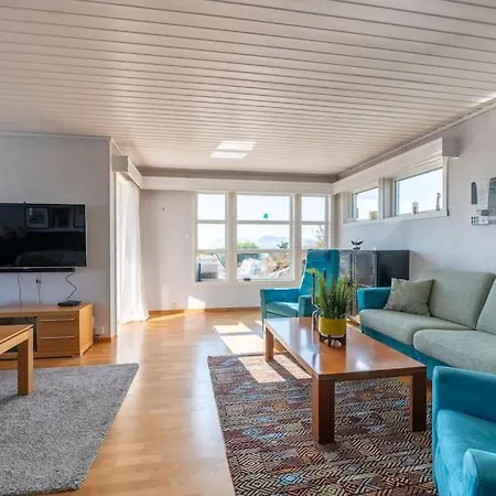 בית נופש Henningsvaer, Lofoten With Fantastic View