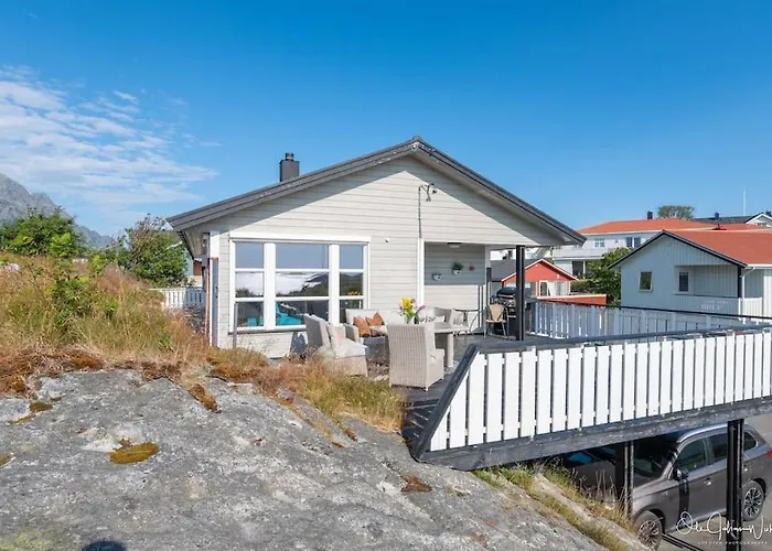 Henningsvaer, Lofoten With Fantastic View * Henningsvær