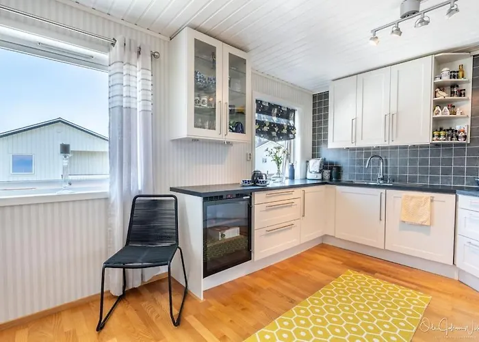 Casa vacanze Henningsvaer, Lofoten With Fantastic View *